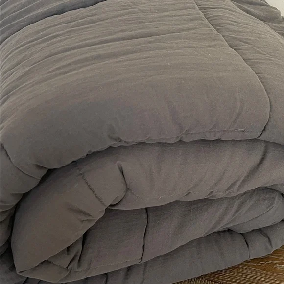 UGG Dark Gray Comforter Set Full/Quenn - Picture 6 of 6